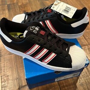 Adidas Originals Superstar Mens Shoes New in Box Black/White/Red 11.5
